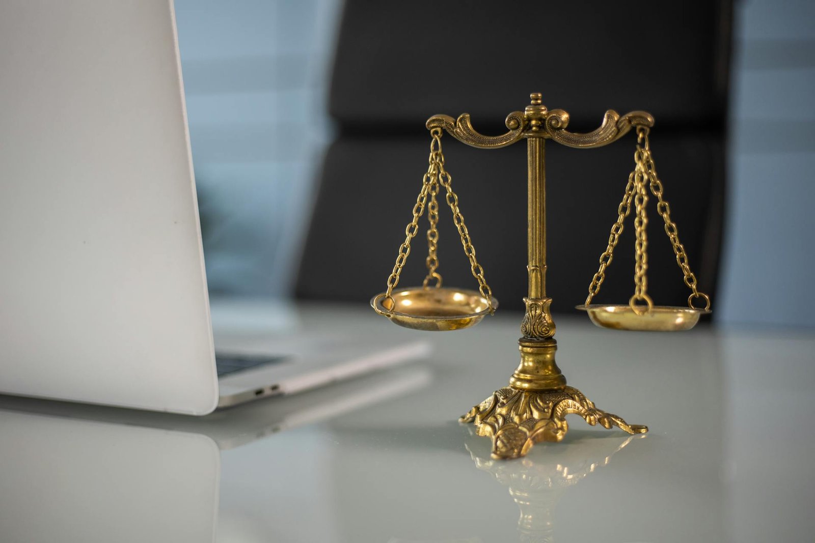 lawyer-wallpaper4